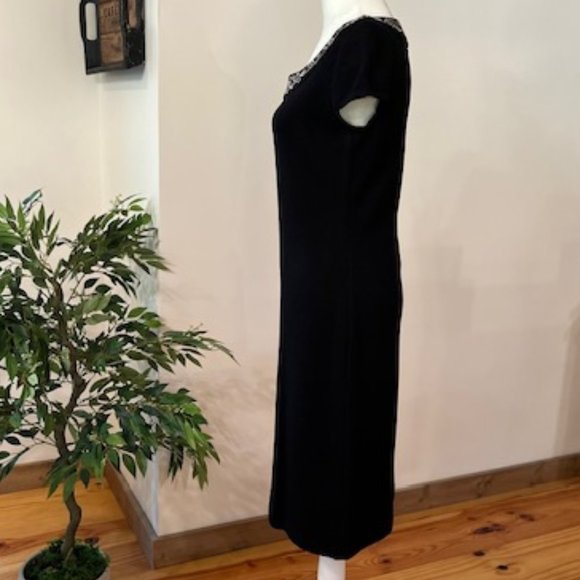 St John Evening Dress with Chalk + Sequin Collar, size 2 - Picture 12 of 14